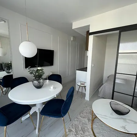 365pam - Glamour - Basen, Sauna, Jacuzzi, Siłownia, Restauracja *